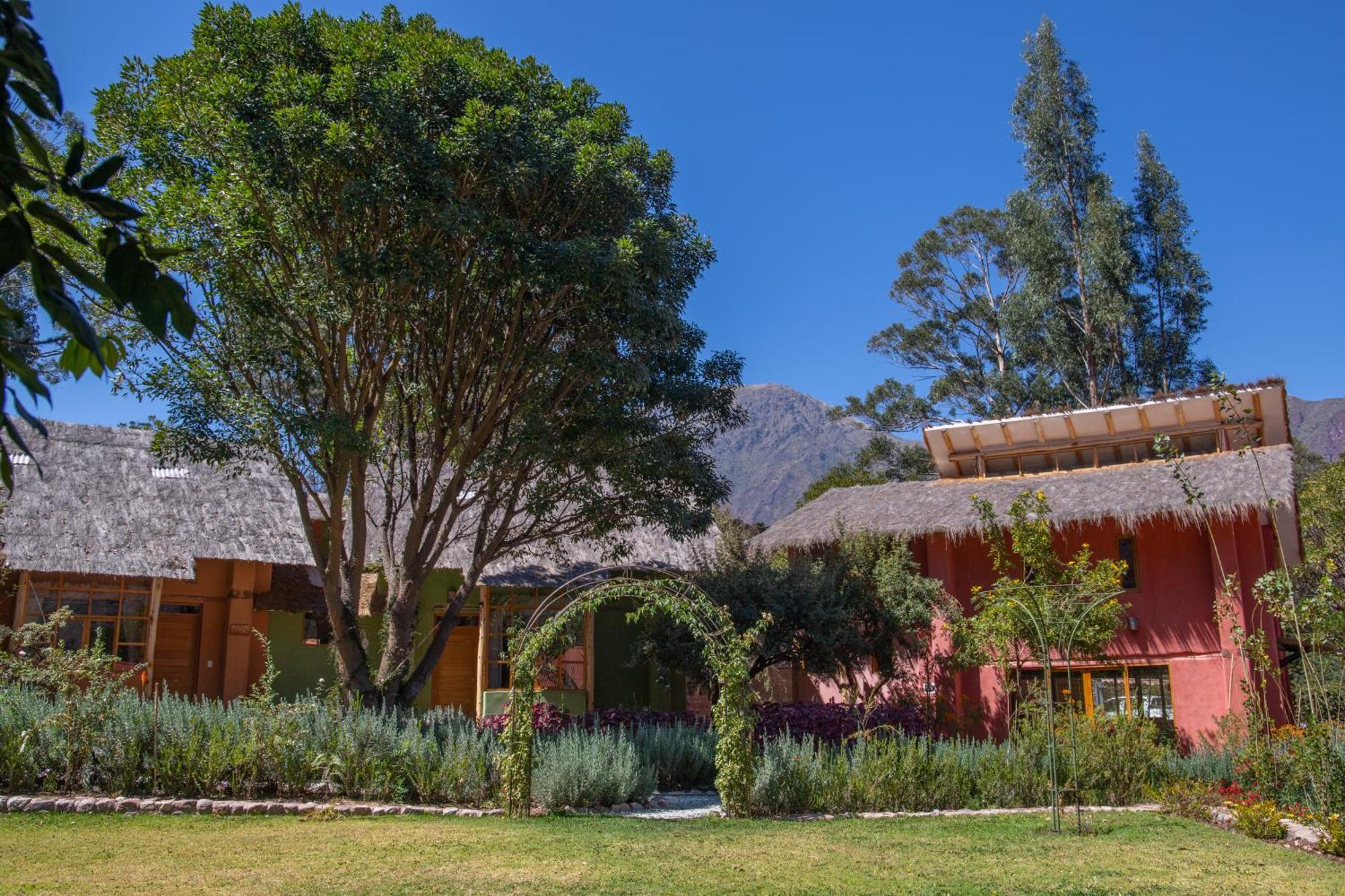 Arbol De La Vida Hotel Huaran Bagian luar foto
